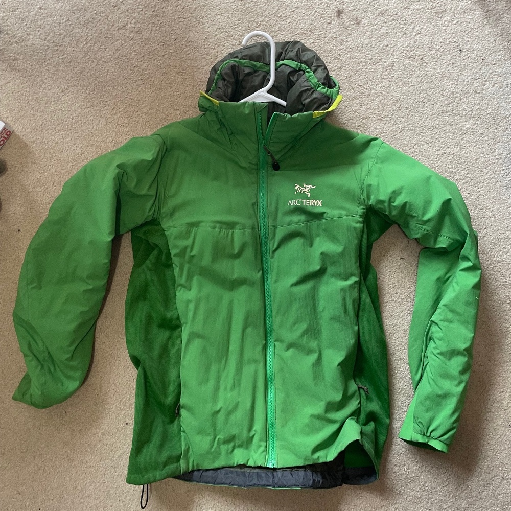 Arc'teryx Men's Atom LT Hoody Coreloft Insulation Green Jacket Size Medium